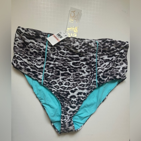 Becca Women’s Plus Size Bikini Bottom 2X Animal Print - Picture 1 of 4